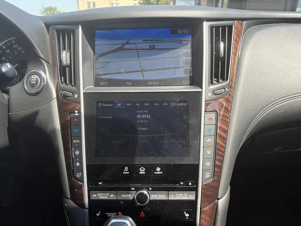 Used 2018 INFINITI Q50 Luxe w/ Essential Package (2.0T Luxe) AWD/4WD image 12