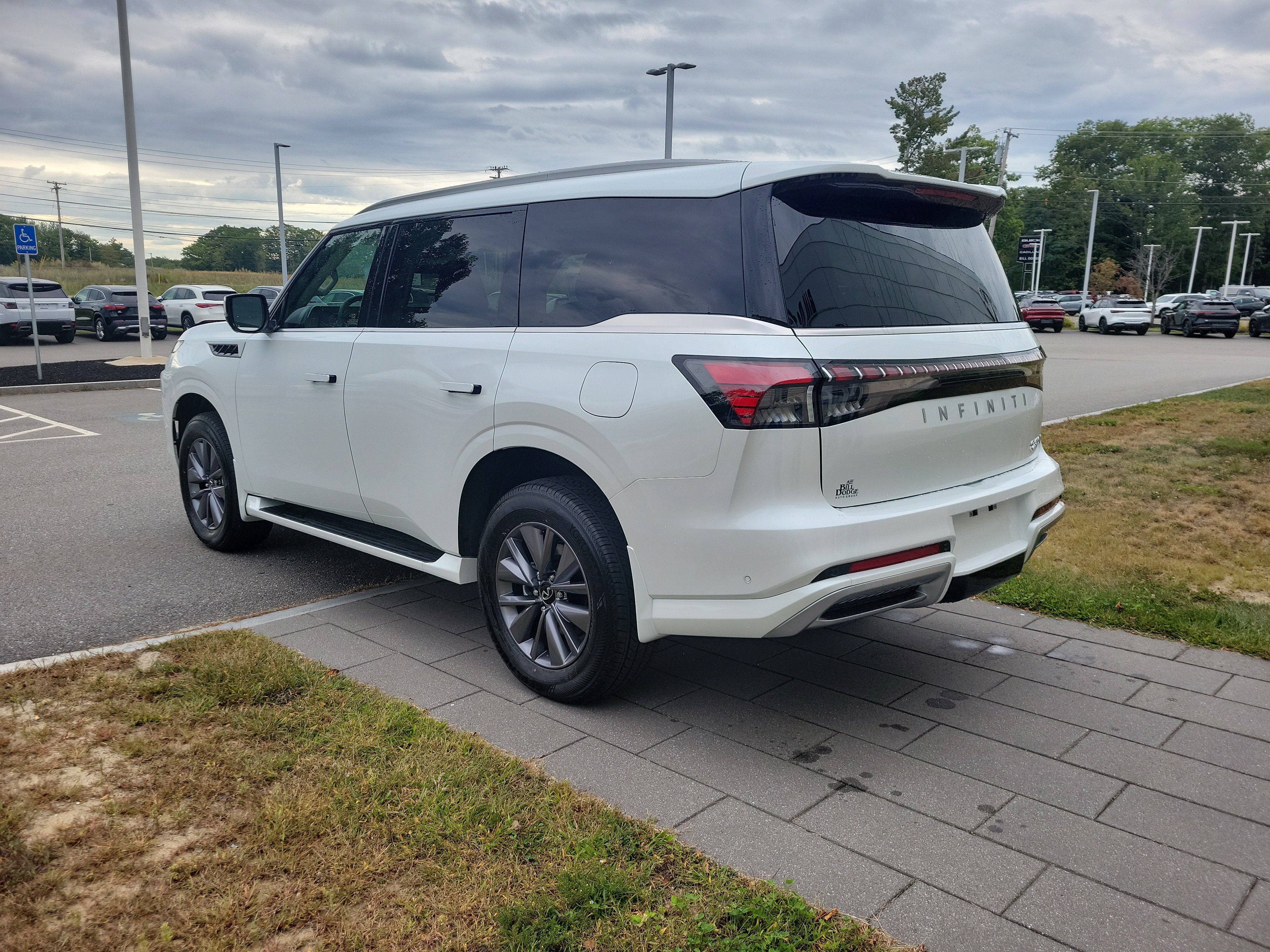 New 2027 INFINITI QX80 Pure w/ Cargo Package AWD/4WD image 5