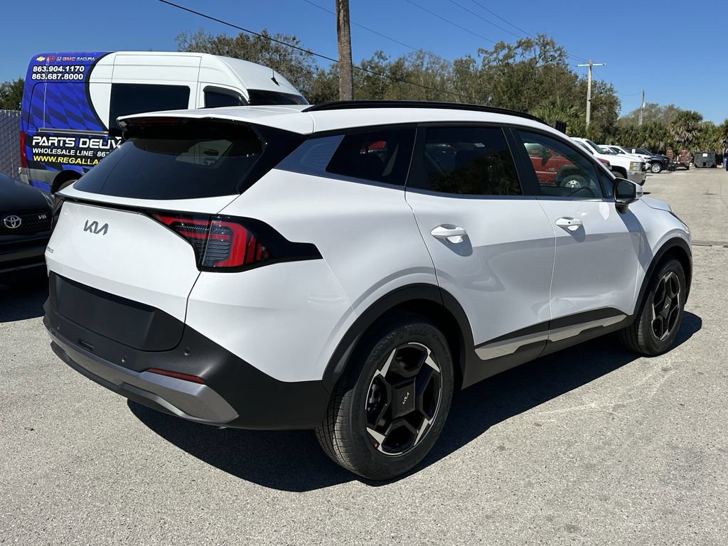 New 2026 Kia Sportage EX w/ EX Panorama Roof Package FWD image 5