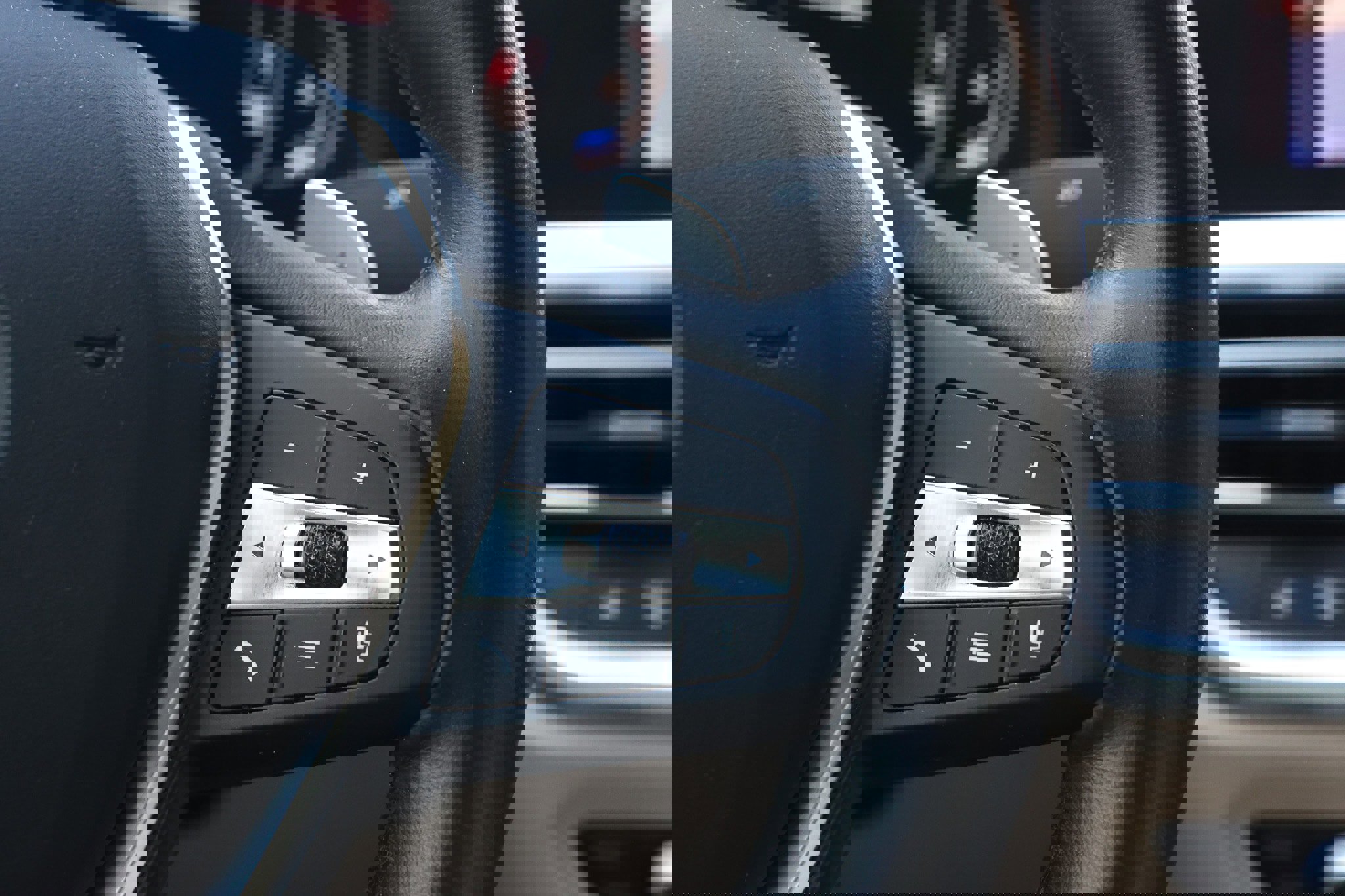 Used 2021 BMW 330i Sedan w/ Convenience Package image 31