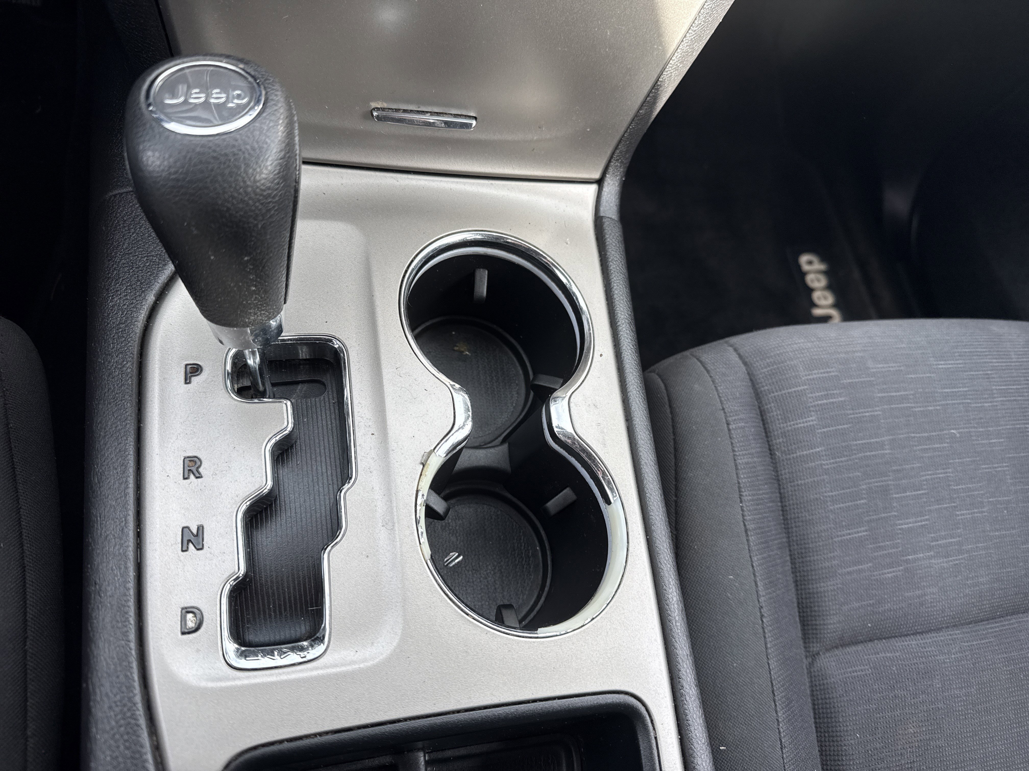 Used 2012 Jeep Grand Cherokee Laredo image 23