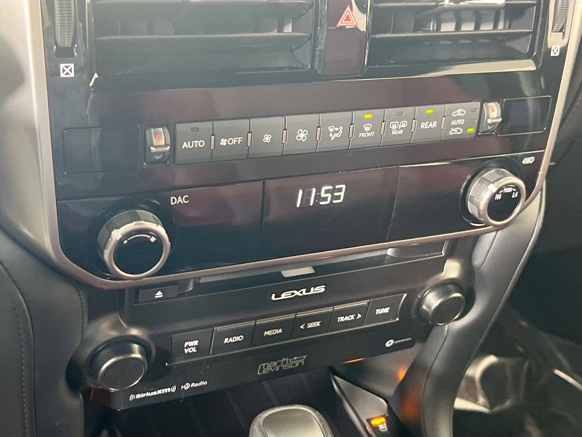 Used 2023 Lexus GX 460 Premium w/ Premium Plus Package image 16