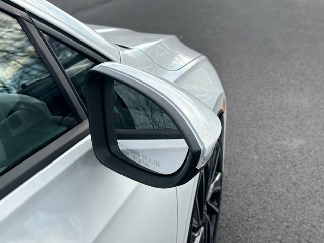 Used 2023 Volkswagen GTI Autobahn image 12