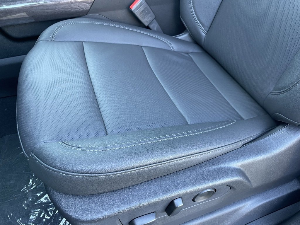 New 2026 Chevrolet Silverado 3500 LTZ w/ LTZ Convenience Package image 24