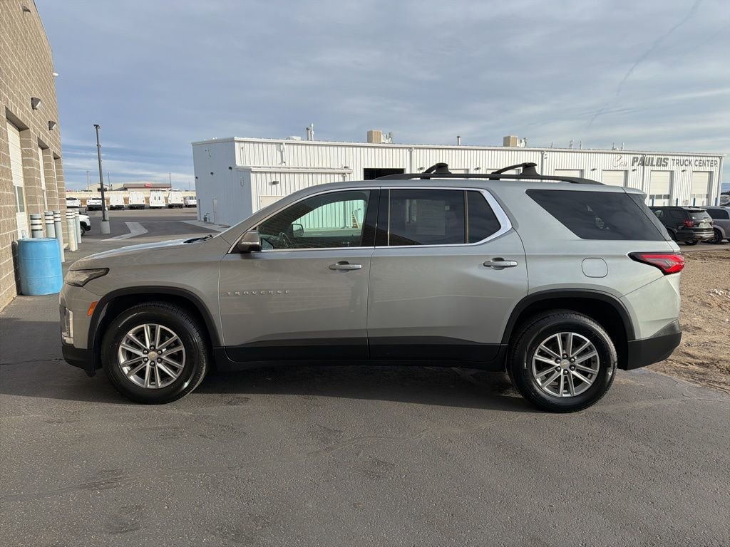 Used 2023 Chevrolet Traverse LT image 7