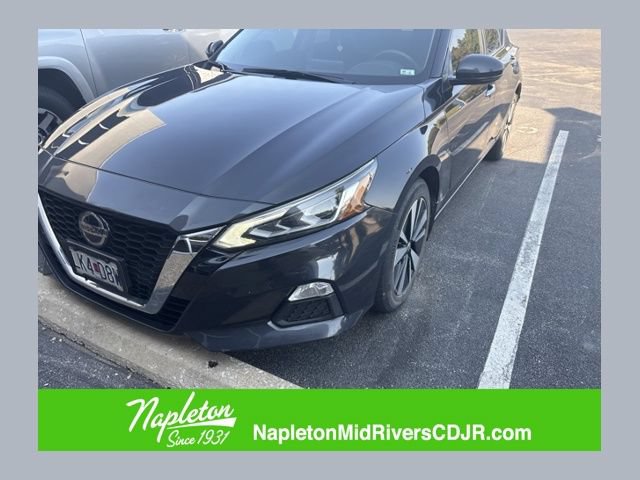 Used 2021 Nissan Altima 2.5 SV w/ SV Premium Package AWD/4WD image 1