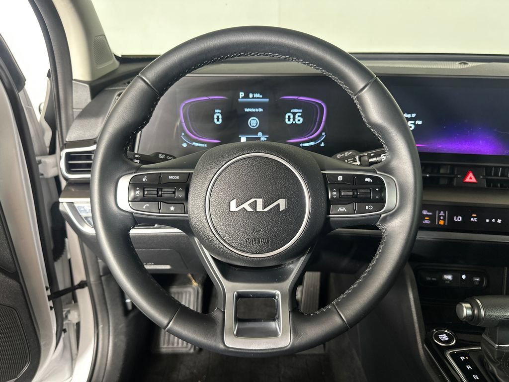 Used 2025 Kia Sportage EX FWD image 23