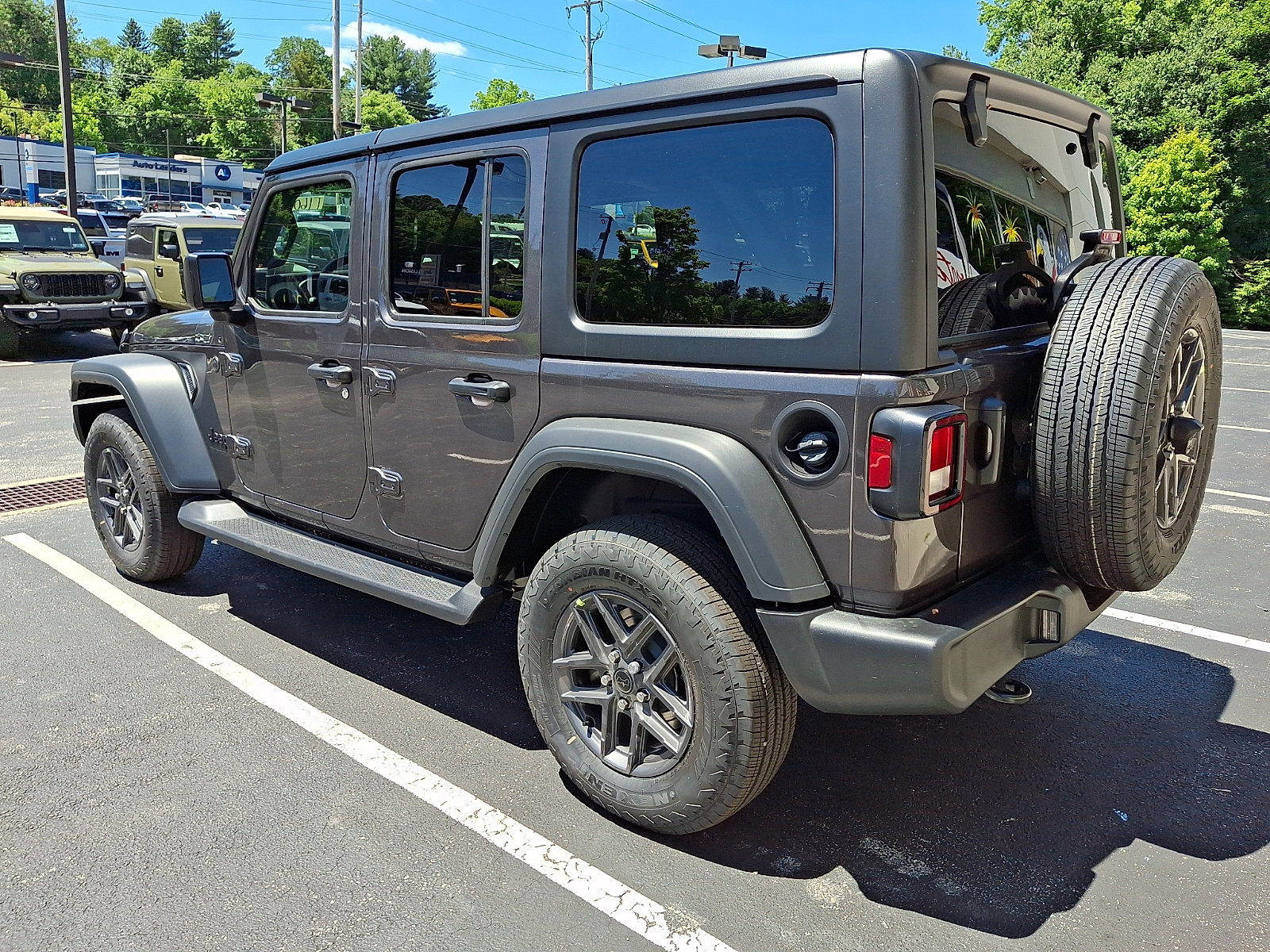 New 2026 Jeep Wrangler Unlimited Sport AWD/4WD image 4