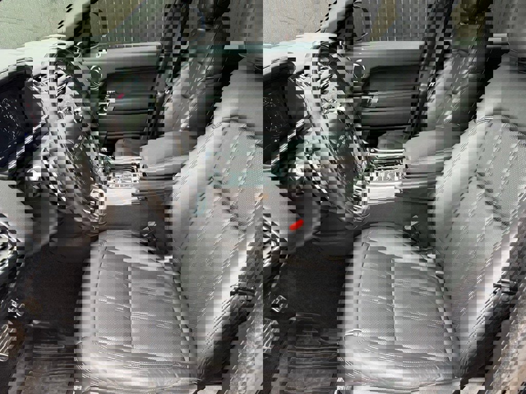 Used 2021 Land Rover Range Rover Sport HSE Silver Edition image 12