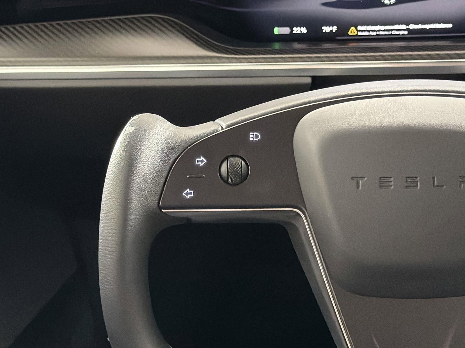 Used 2022 Tesla Model X Plaid image 12