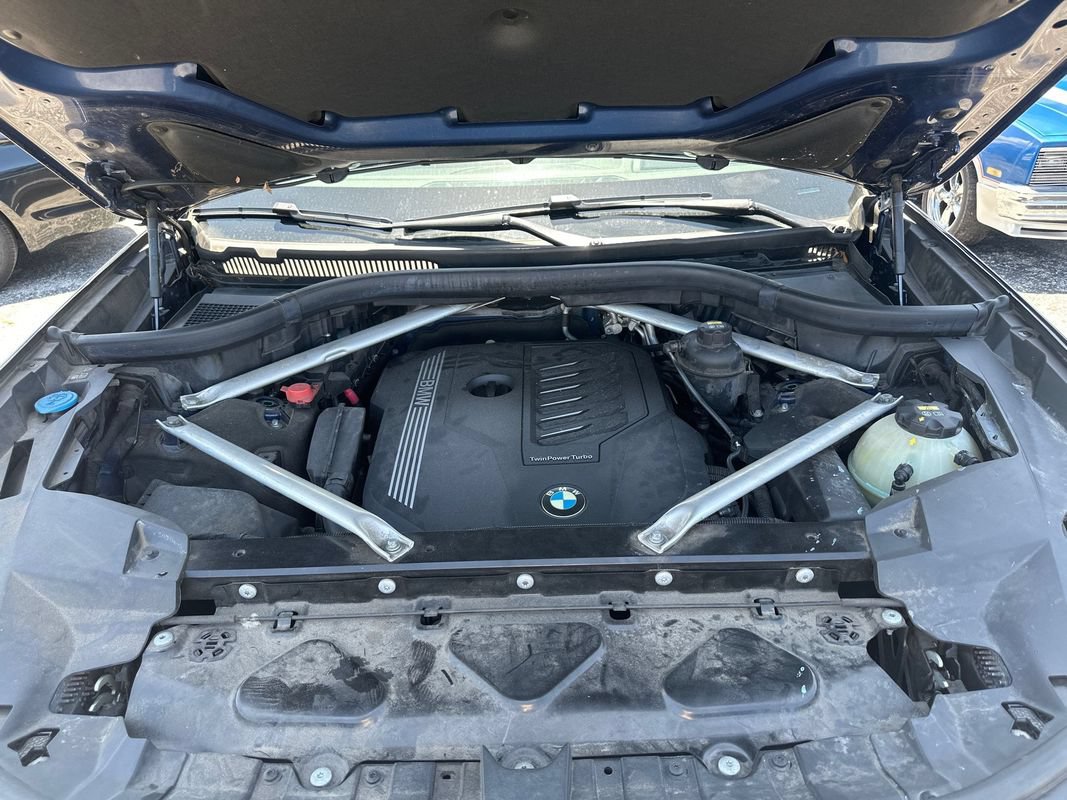 Used 2019 BMW X7 xDrive40i w/ Premium Package AWD/4WD image 9