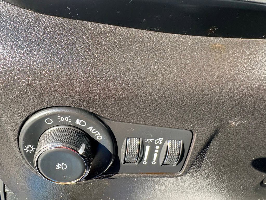 Used 2024 Jeep Compass Latitude image 26