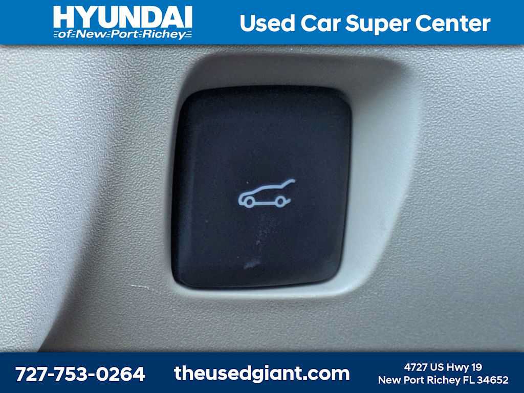 Used 2014 Ford Fusion SE FWD image 26