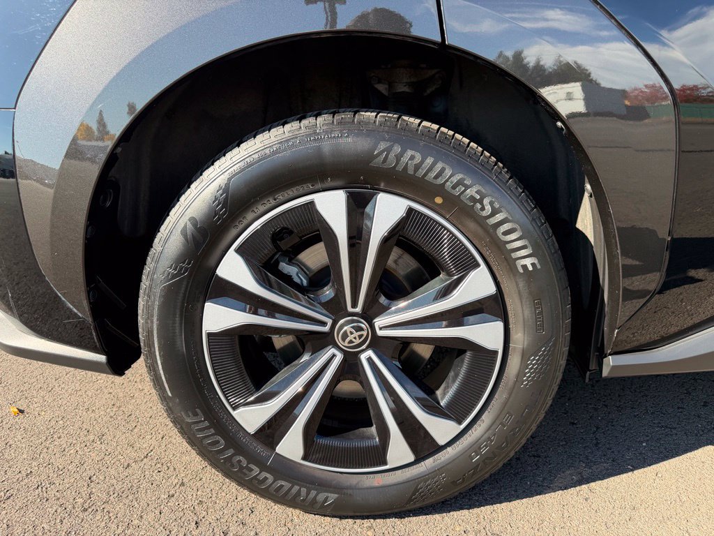 Used 2024 Toyota bZ4X AWD w/ Weather Package image 9