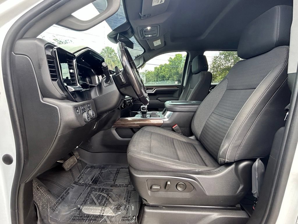 Used 2022 Chevrolet Silverado 1500 RST w/ Z71 Off-Road Package AWD/4WD image 11