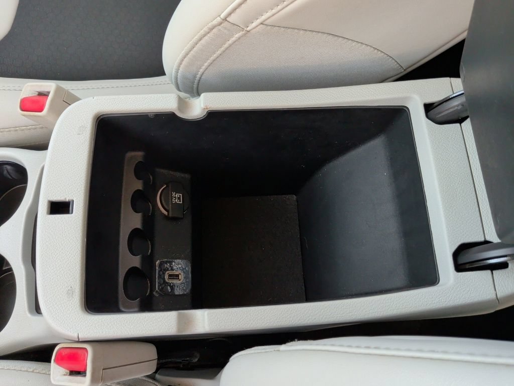 Used 2020 Jeep Cherokee Latitude Plus FWD image 31
