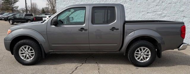 Used 2019 Nissan Frontier SV AWD/4WD image 2