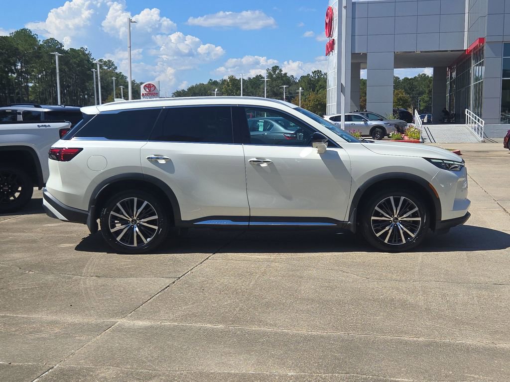 Used 2023 INFINITI QX60 Sensory w/ Vision Package image 8