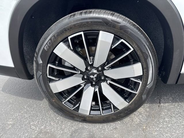Used 2025 Mitsubishi Outlander SE AWD/4WD image 9