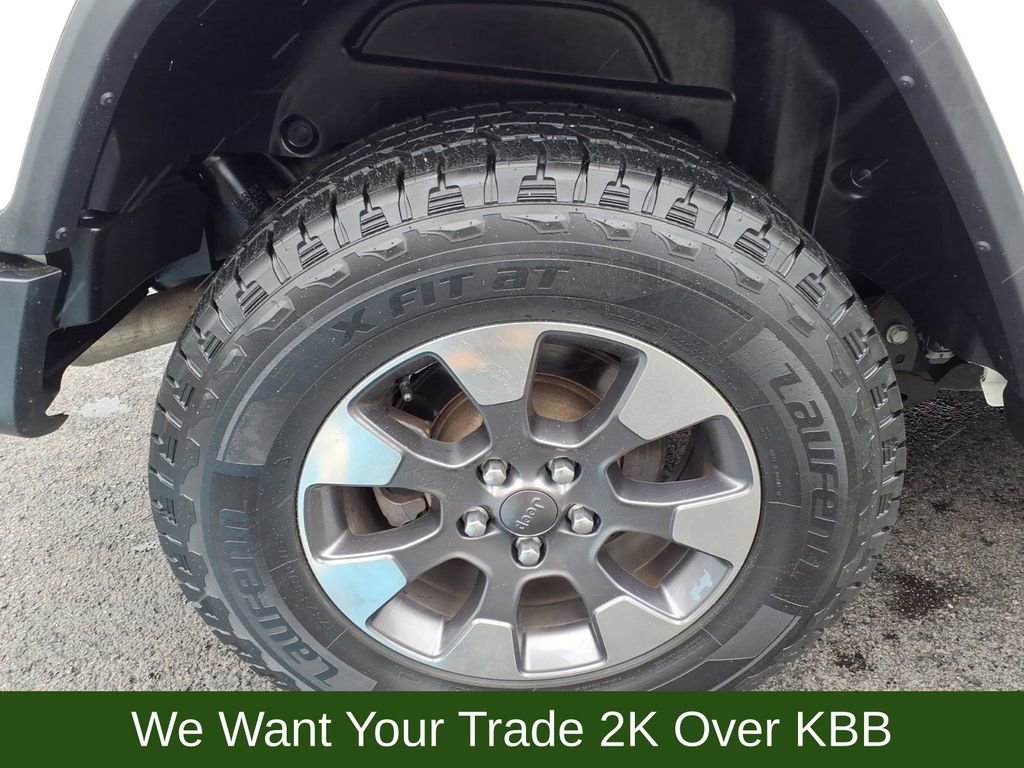 Used 2018 Jeep Wrangler Unlimited Sahara image 28