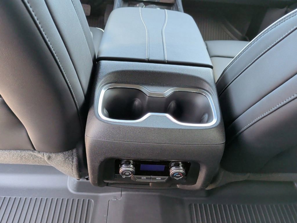 New 2026 GMC Acadia Denali w/ Super Cruise Package image 38