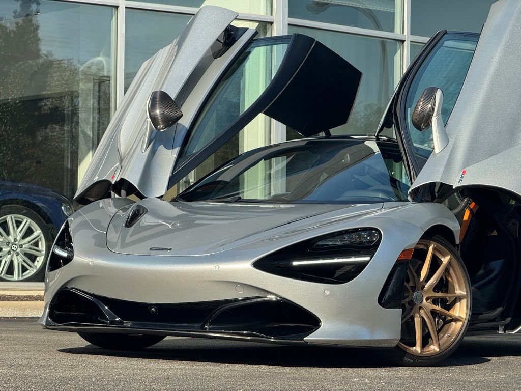 Used 2022 McLaren 720S Performance image 14