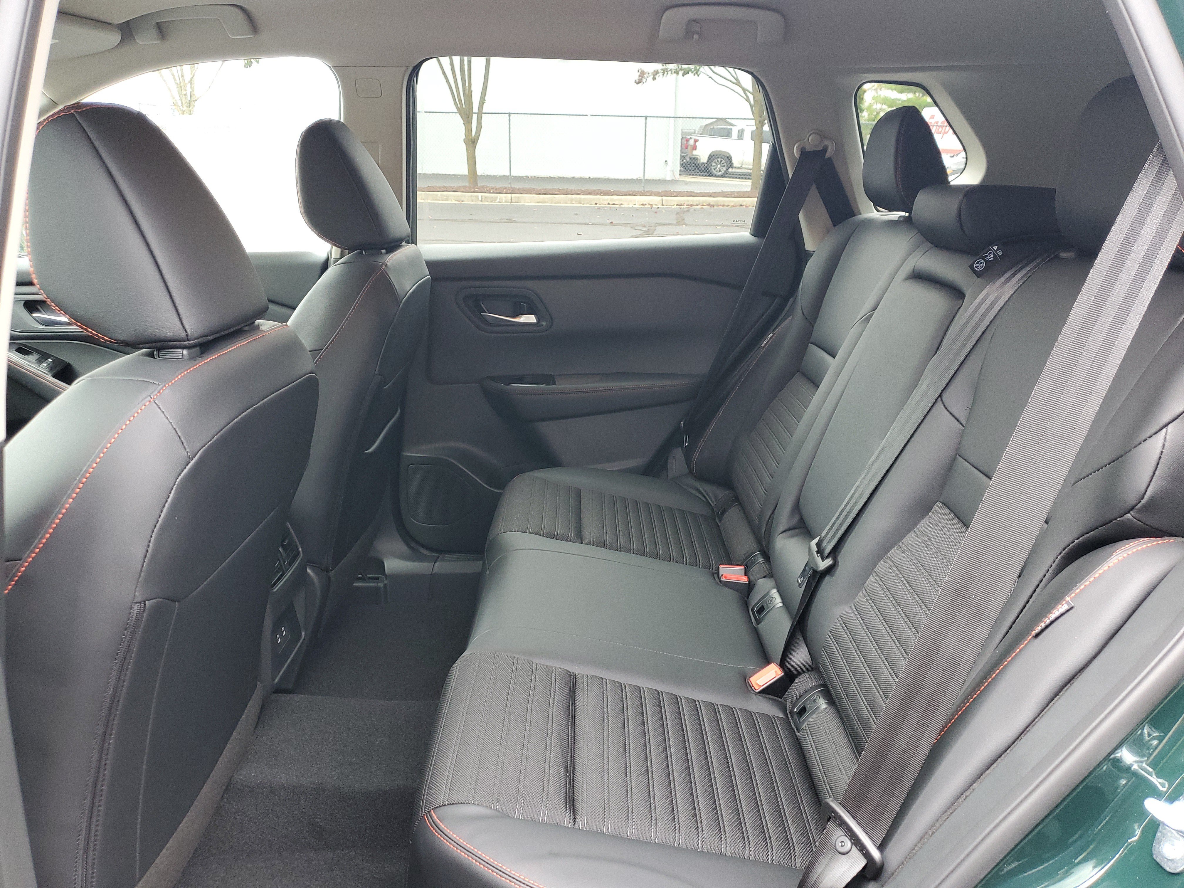 New 2027 Nissan Rogue SV w/ Rock Creek Premium Package AWD/4WD image 28
