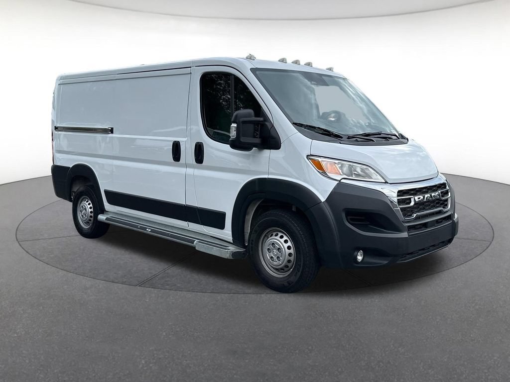 Used 2025 RAM ProMaster 2500 w/ U-Haul Equipment Group FWD image 8