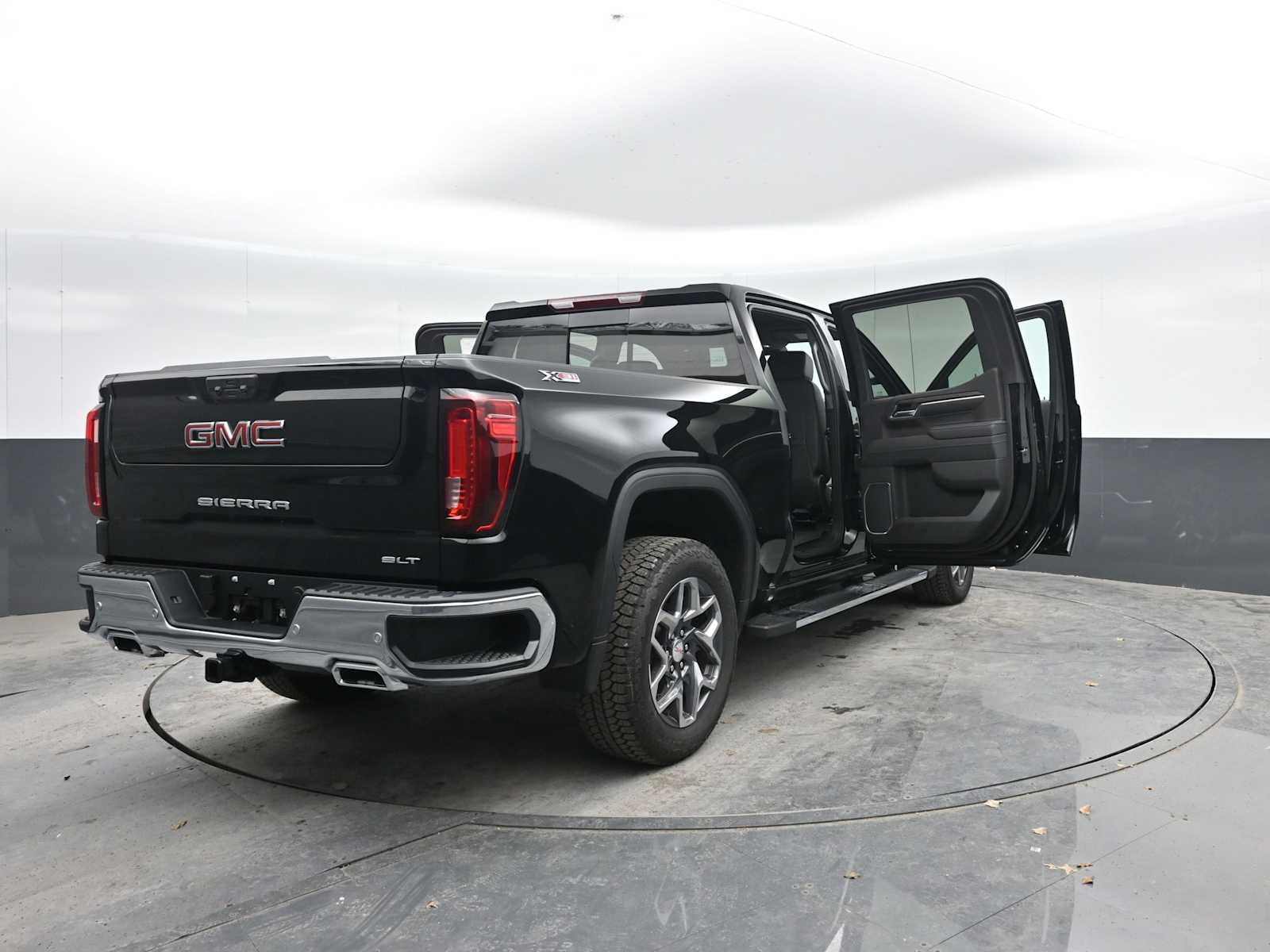 New 2026 GMC Sierra 1500 SLT w/ SLT Premium Package image 43
