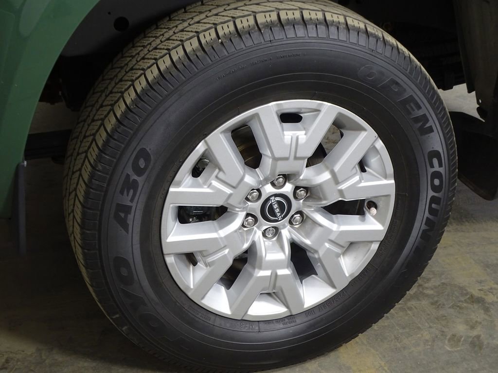 Used 2023 Nissan Frontier SV w/ Technology Package image 42