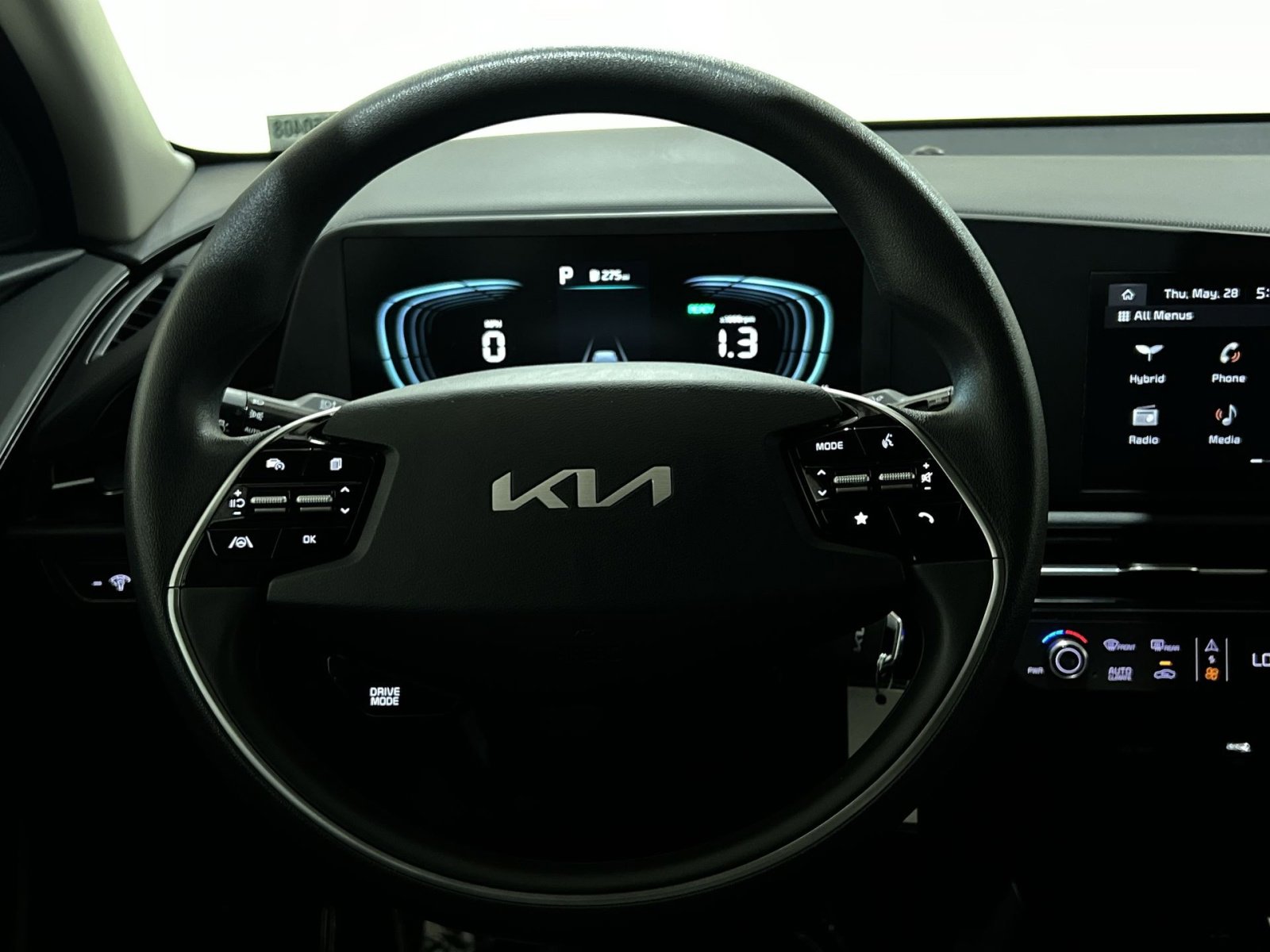 Used 2024 Kia Niro LX FWD image 39