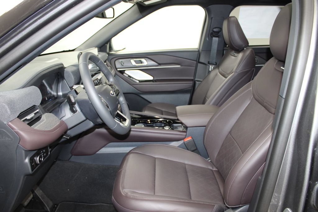 New 2026 Ford Explorer Platinum RWD image 22