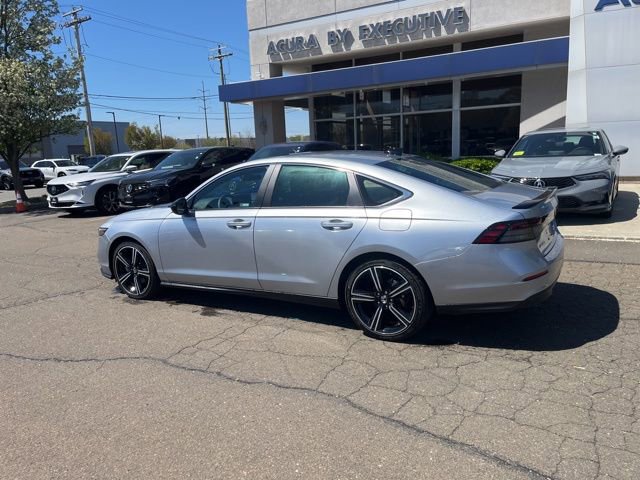Used 2025 Honda Accord Sport image 8