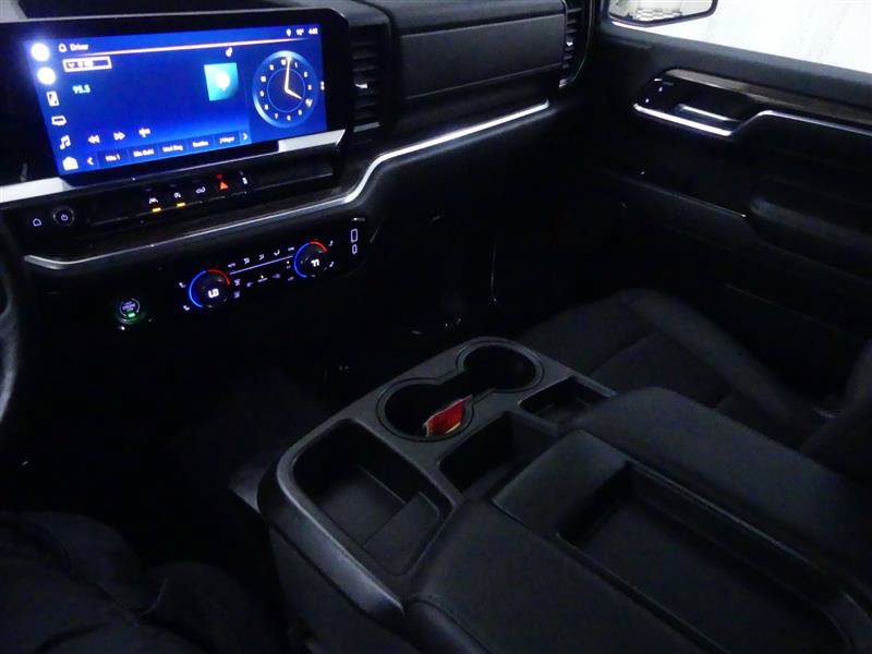 Used 2022 Chevrolet Silverado 1500 LT AWD/4WD image 15