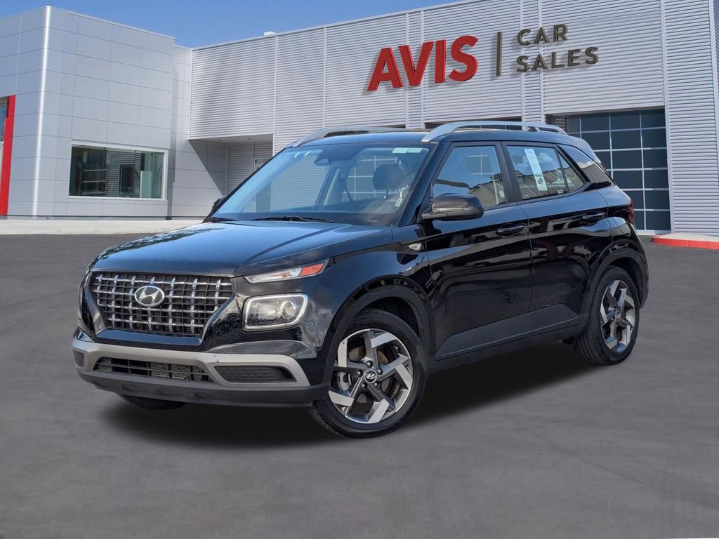 Used 2025 Hyundai Venue SEL FWD video 1