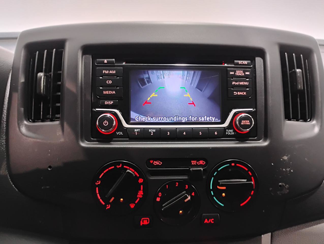 Used 2019 Nissan NV200 S FWD image 76