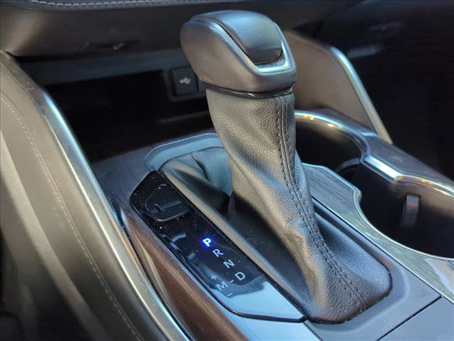 Used 2021 Toyota Highlander Limited FWD image 19