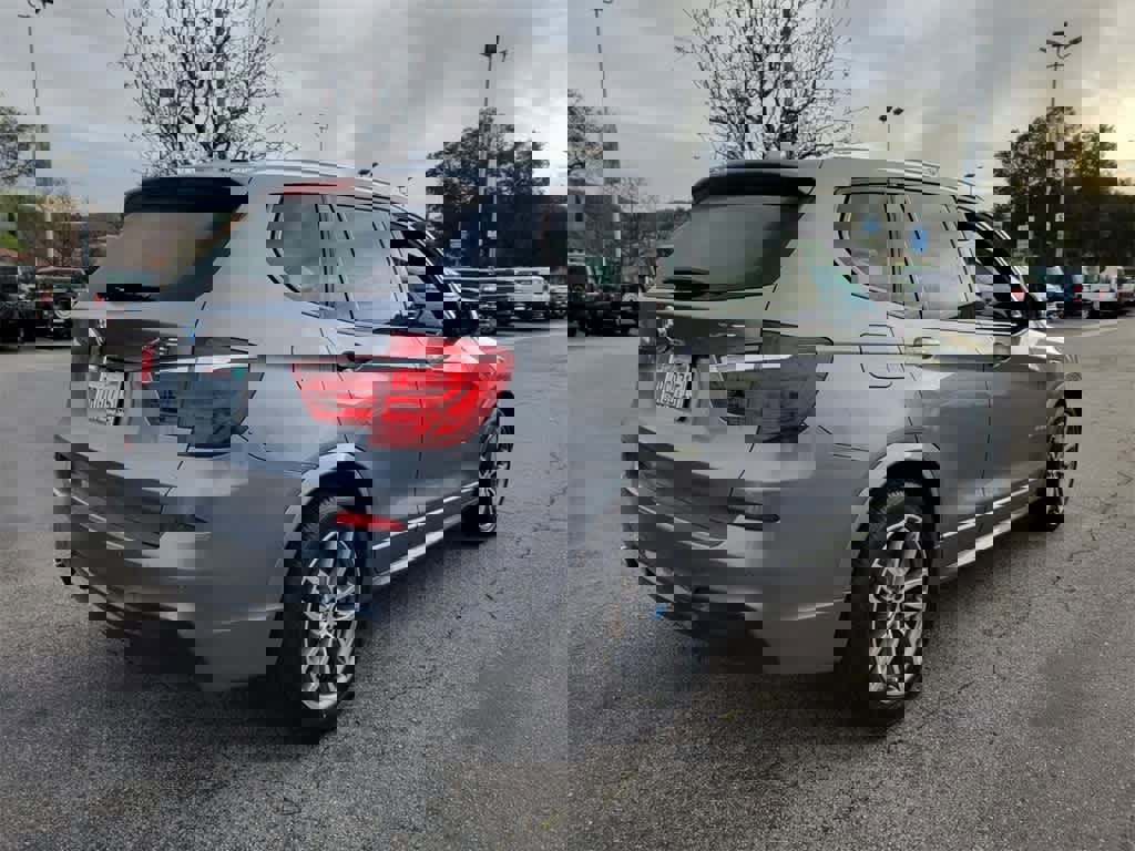 Used 2016 BMW X3 sDrive28i image 7