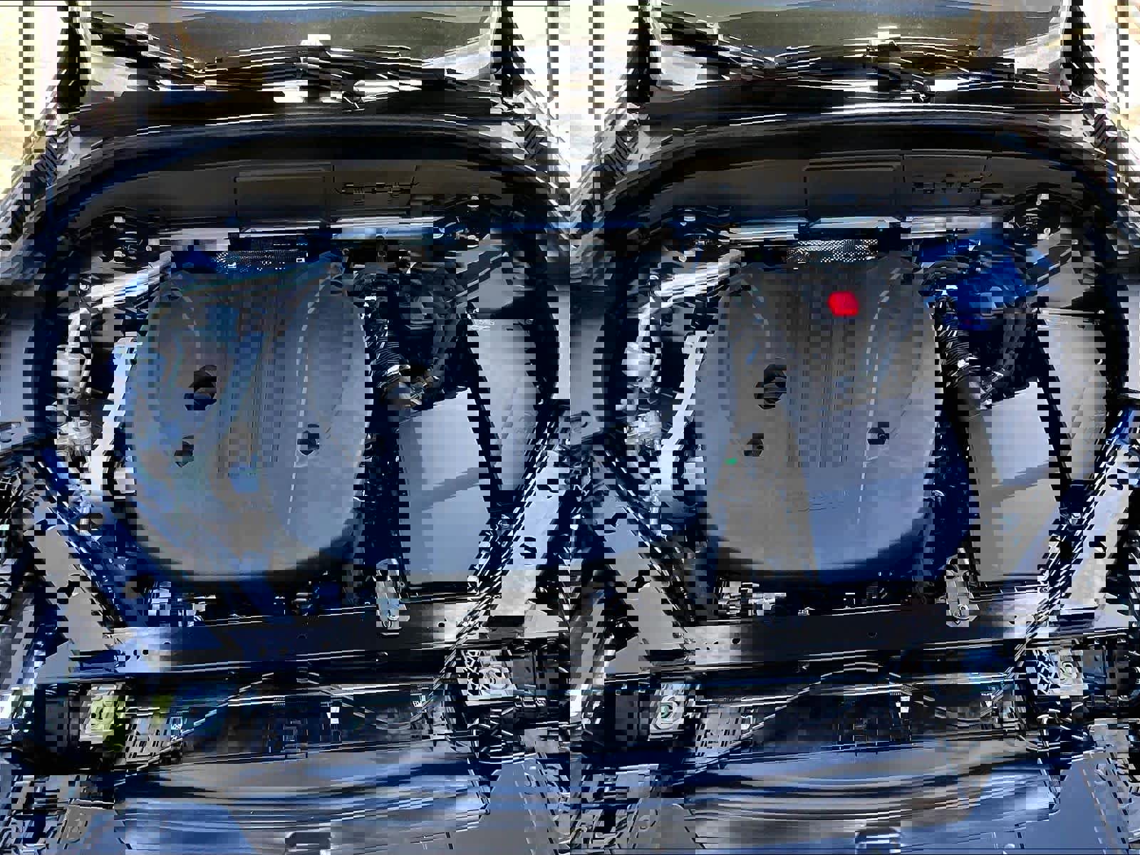 Used 2023 Volvo XC60 B5 Ultimate w/ Protection Package Premier image 13