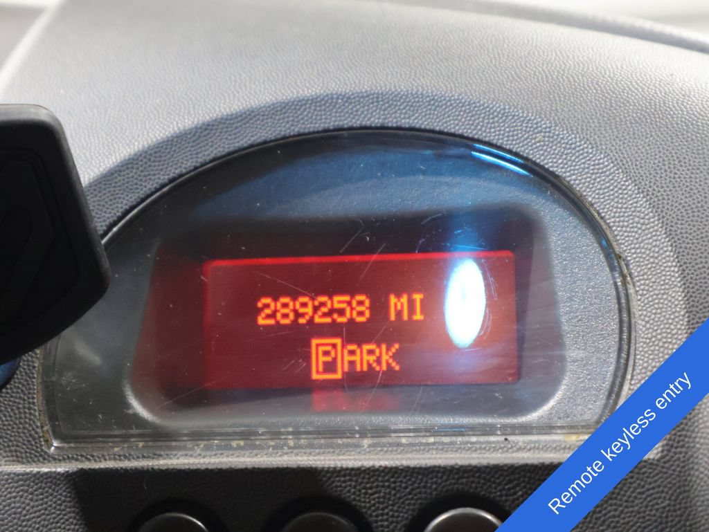 Used 2008 Pontiac Grand Prix FWD image 4