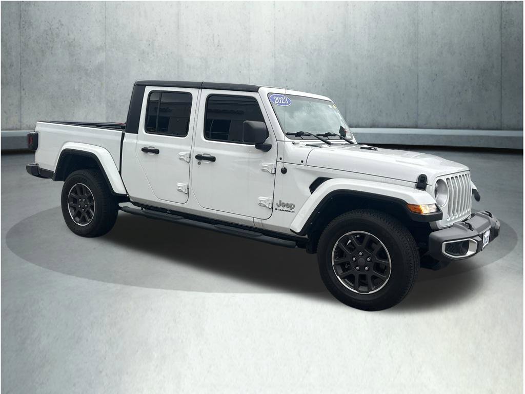 Used 2023 Jeep Gladiator Overland AWD/4WD image 8