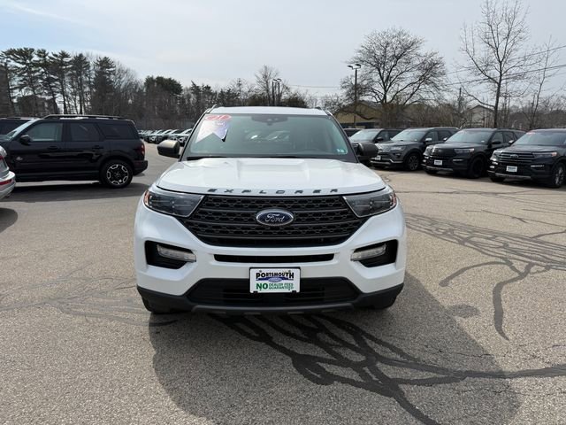 Used 2021 Ford Explorer XLT w/ Equipment Group 202A image 8