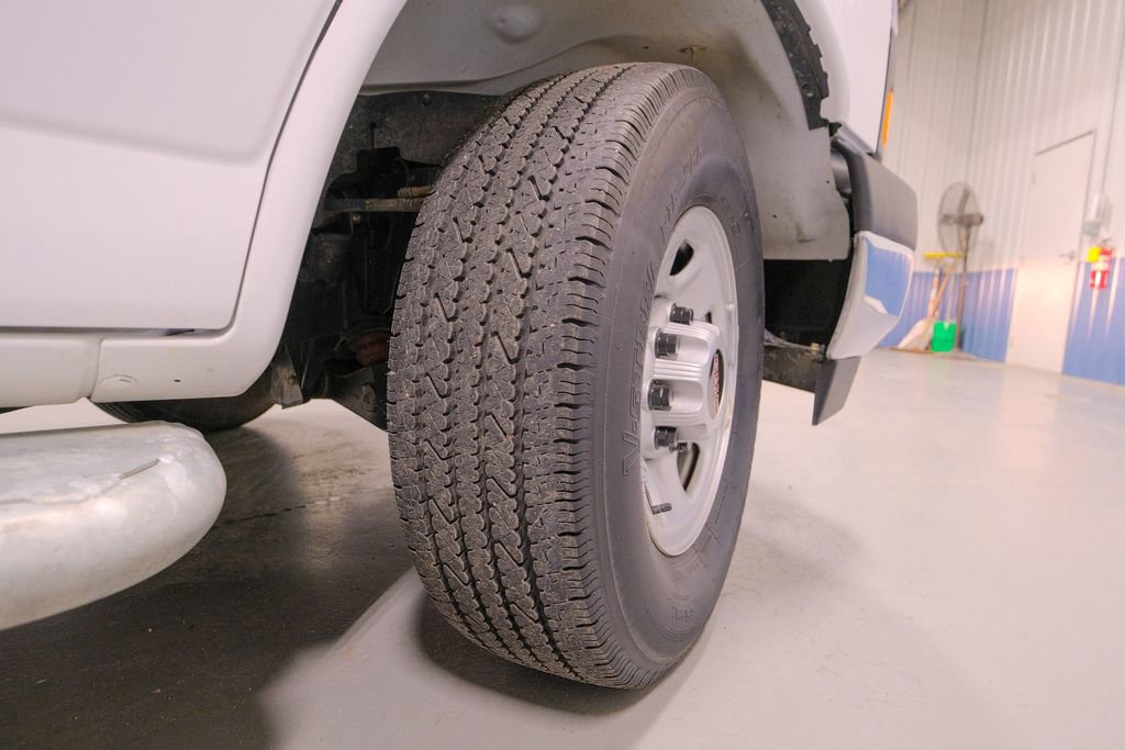 Used 2024 GMC Savana 2500 w/ Driver Convenience Package image 43