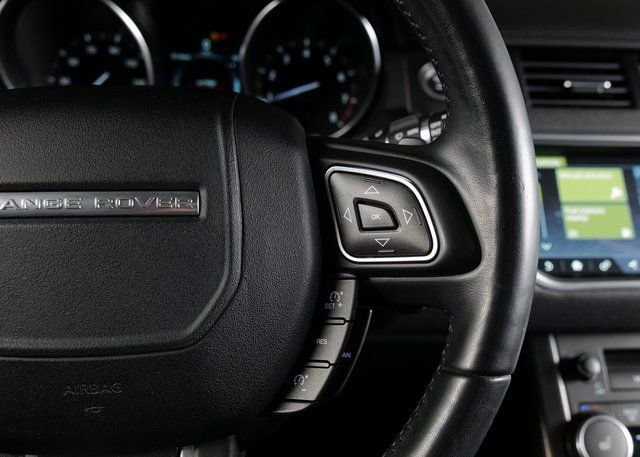 Used 2019 Land Rover Range Rover Evoque SE Premium image 21
