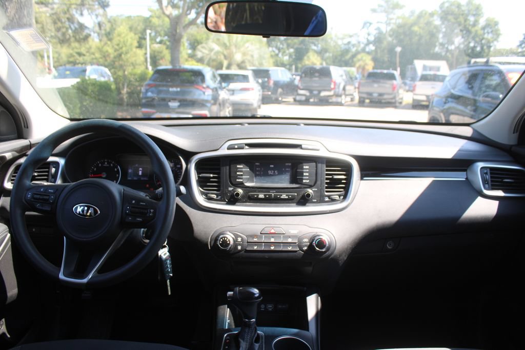 Used 2017 Kia Sorento LX FWD image 22