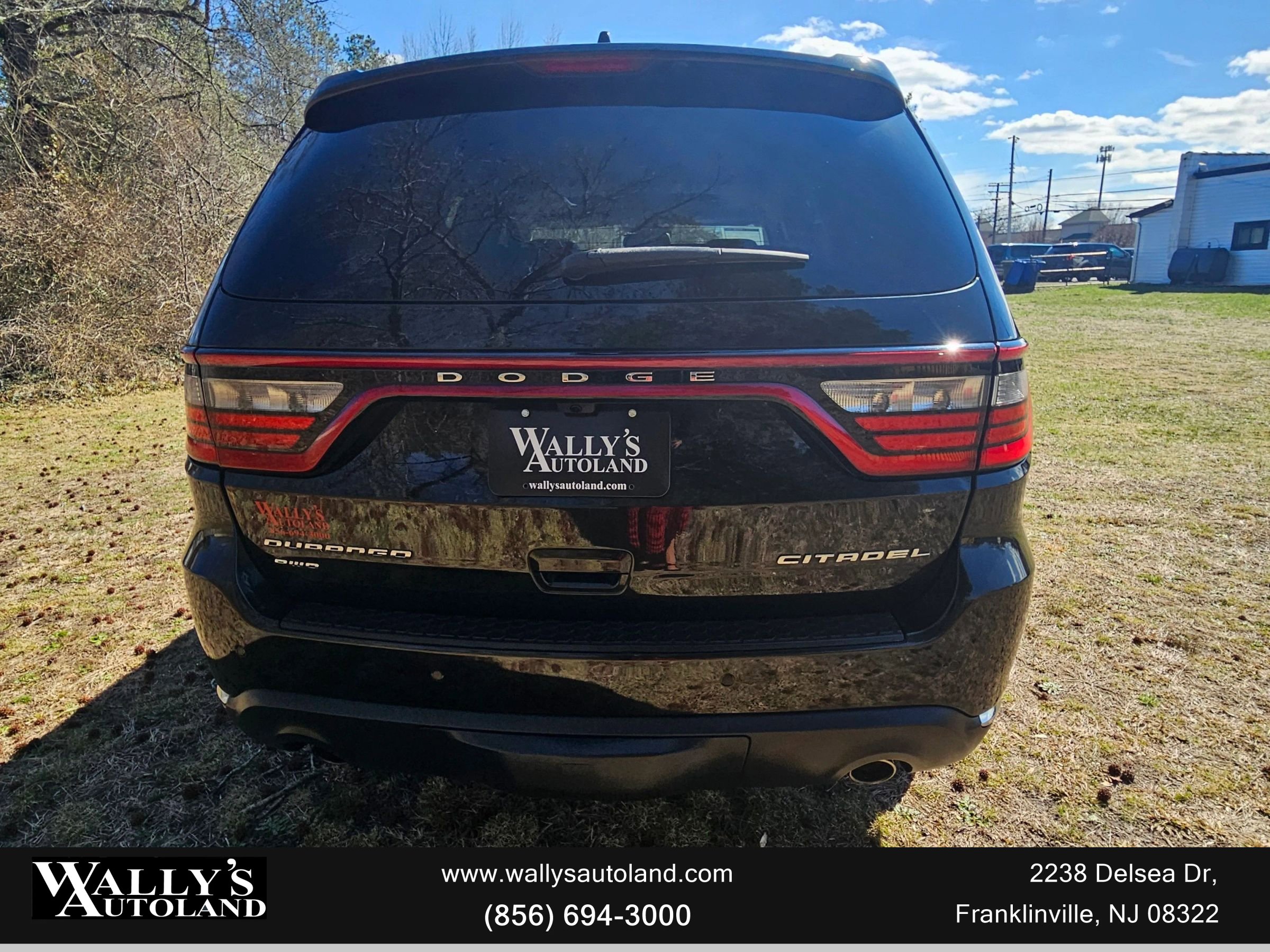 Used 2014 Dodge Durango Citadel w/ Technology Group AWD/4WD image 17