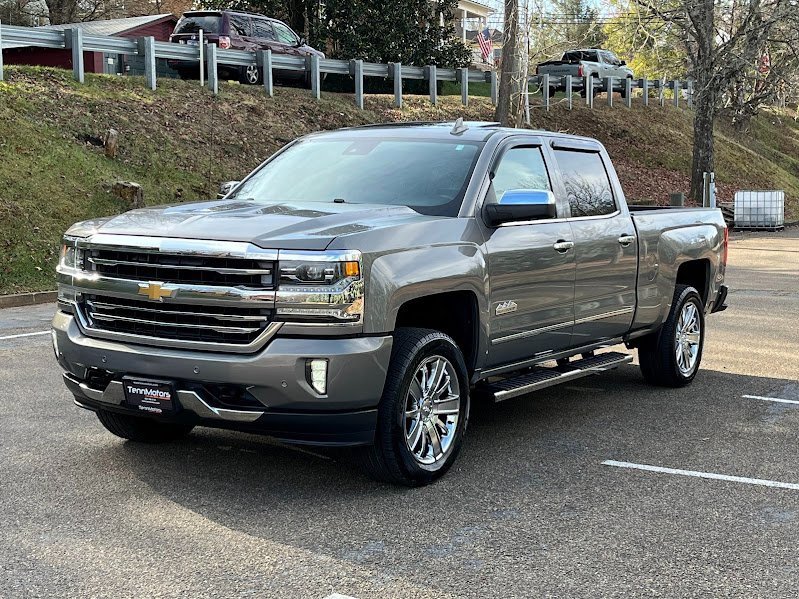 Used 2017 Chevrolet Silverado 1500 High Country image 28