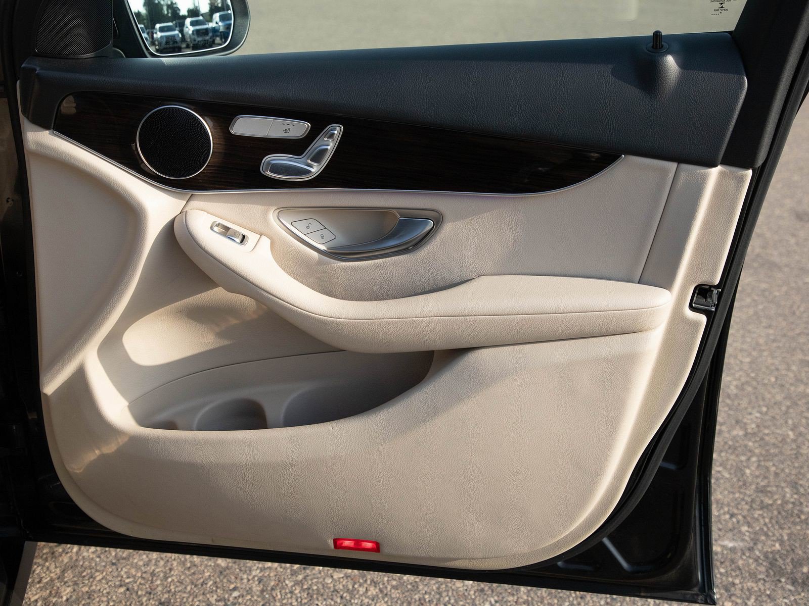 Used 2020 Mercedes-Benz GLC 300 4MATIC image 8