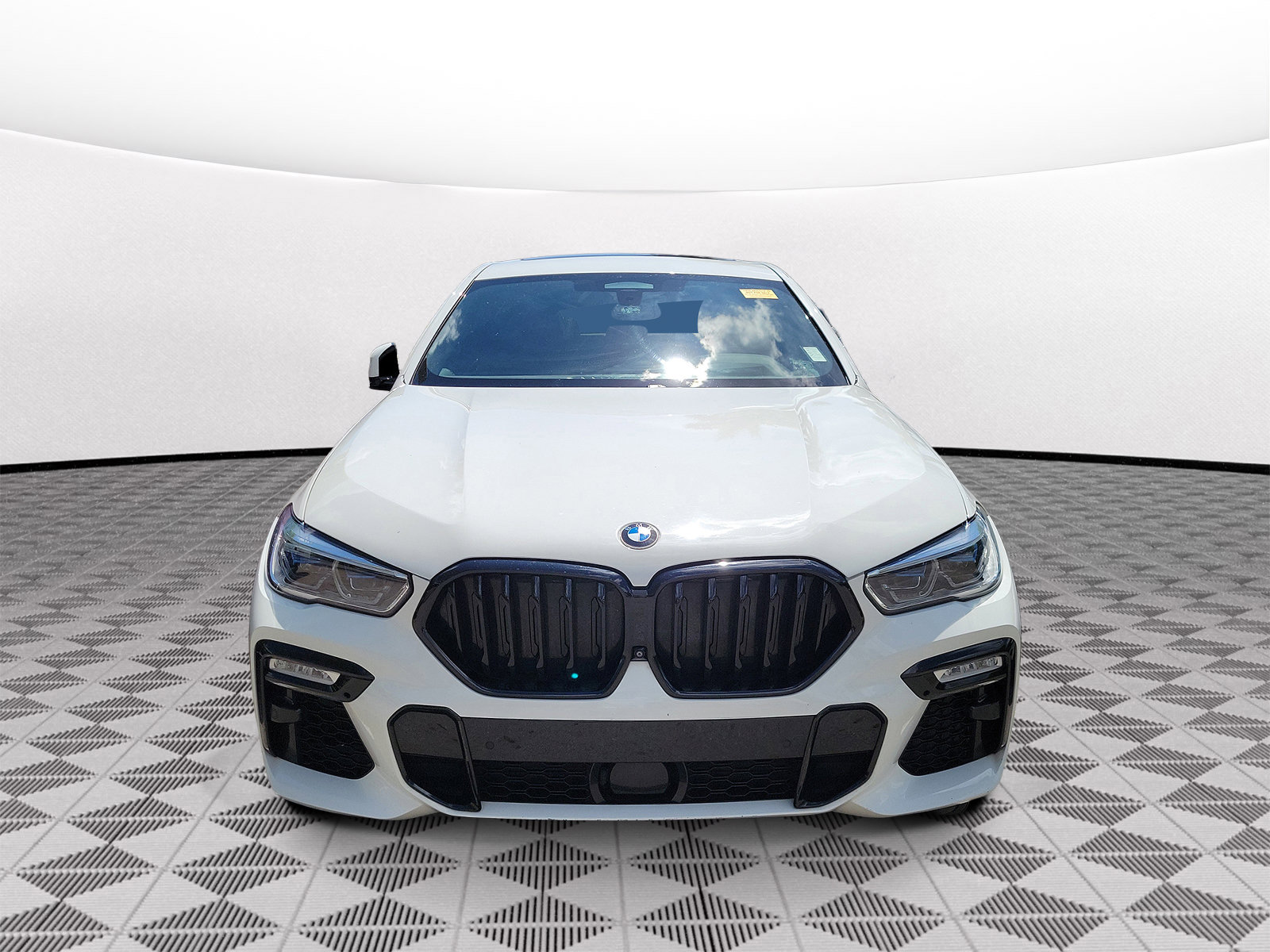 Used 2020 BMW X6 M50i w/ Executive Package AWD/4WD image 2
