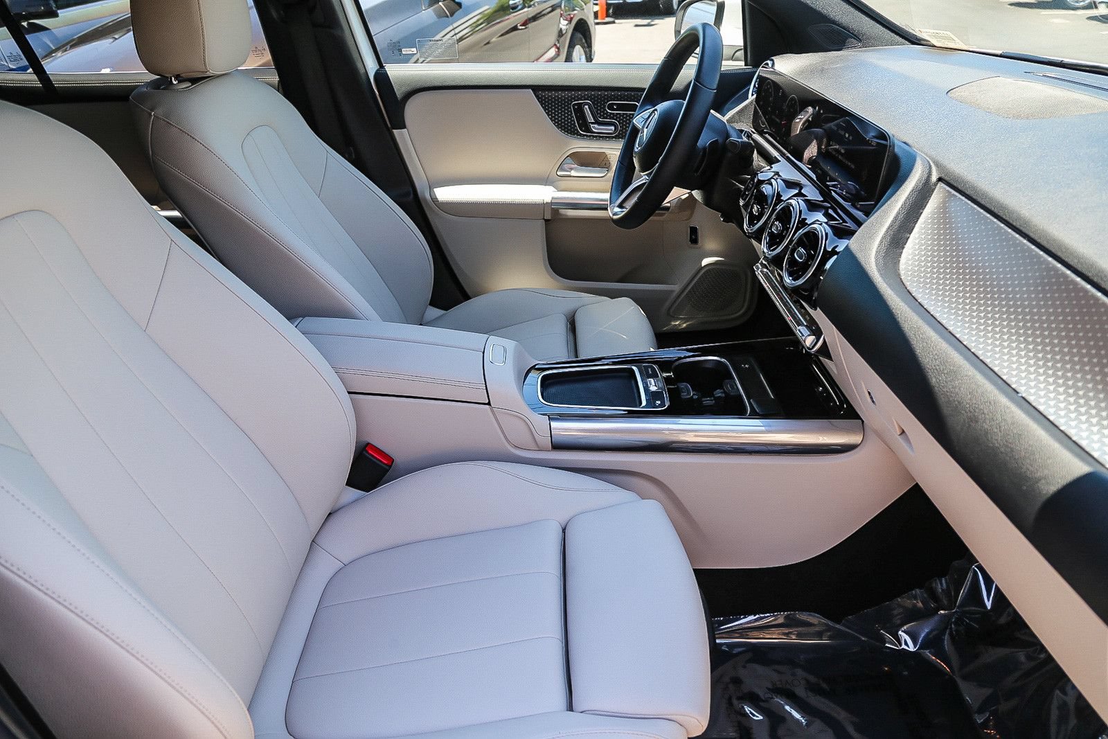 Certified 2026 Mercedes-Benz GLA 250 image 14